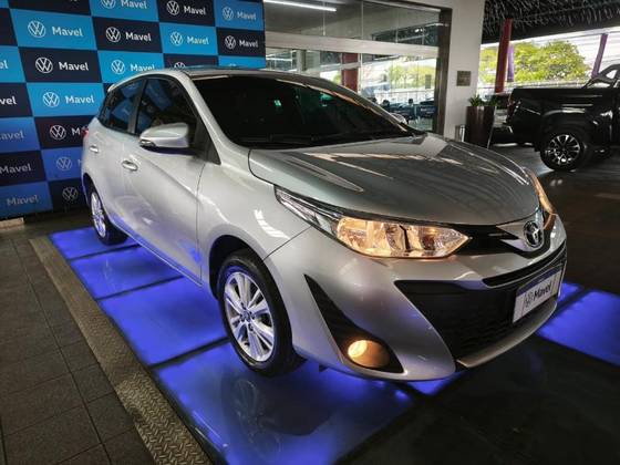 TOYOTA YARIS 1.3 16V FLEX XL PLUS TECH MULTIDRIVE TOYOTA YARIS 1.3 16V FLEX XL PLUS TECH MULTIDRIVE